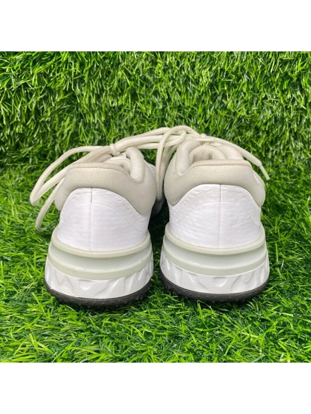 Nike Alpha Huarache Elite 4 FD2746-102 Womens Size 8 Turf Softball White 2295